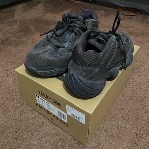 Yeezy 500 Utility Black